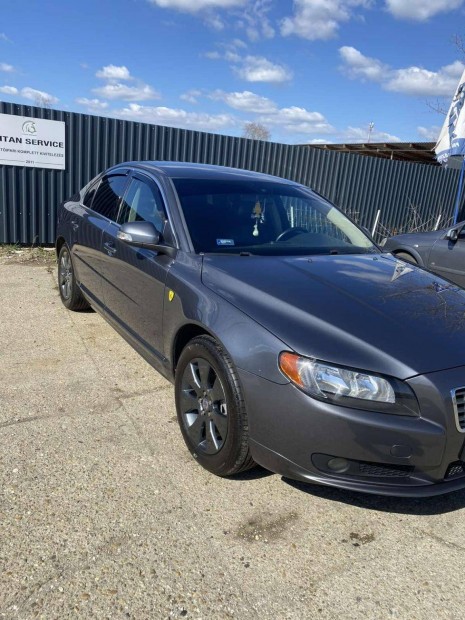 Volvo S80 2.4 D [D5] Executive Geartronic makul...